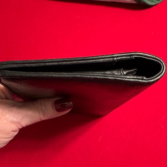 CHANEL Black Leather Wallet with Silver Logo - Picture 12 of 12